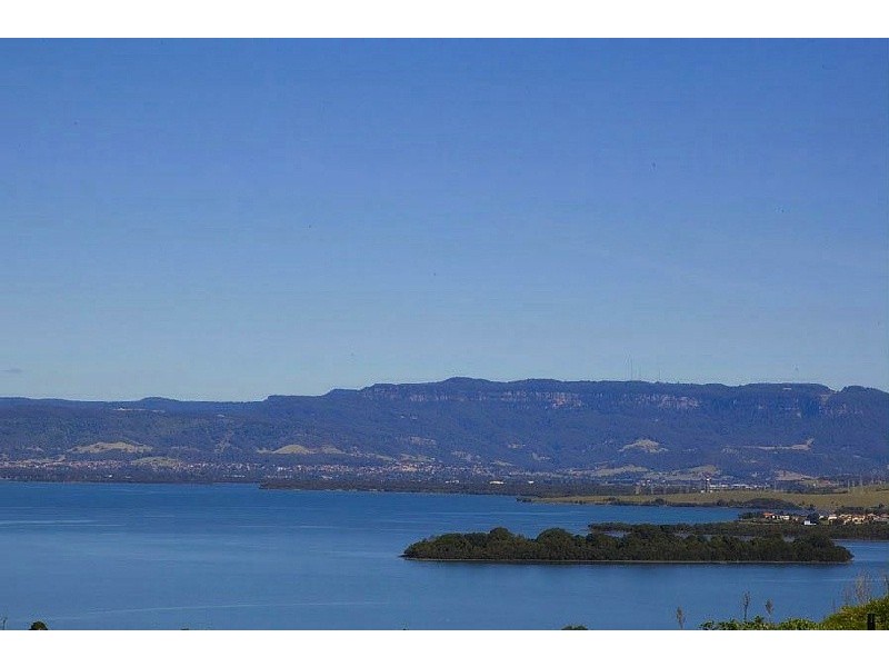 Lake Heights NSW 2502