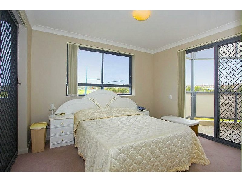 Blackbutt NSW 2529