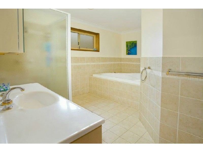 Blackbutt NSW 2529
