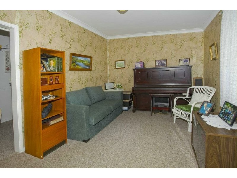 Lake Heights NSW 2502