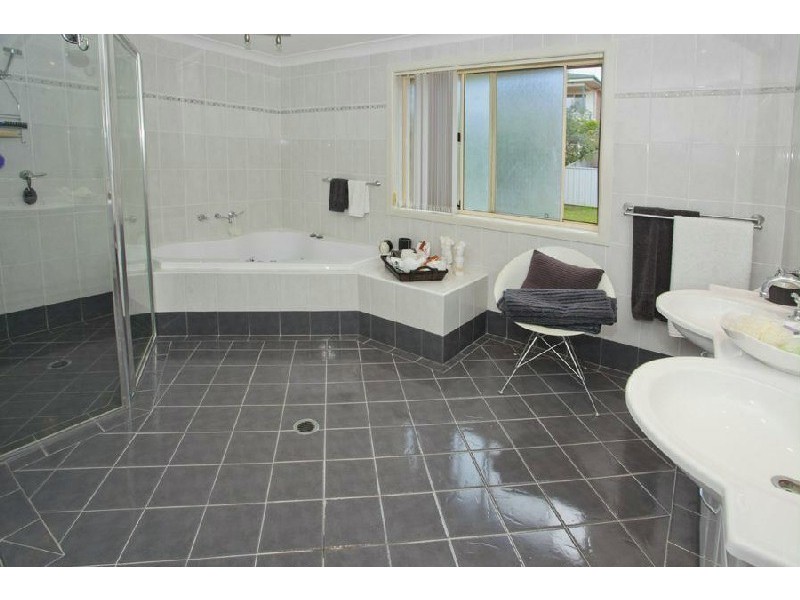 Blackbutt NSW 2529