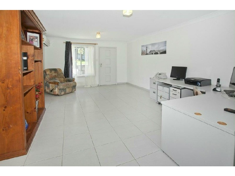 Lake Heights NSW 2502