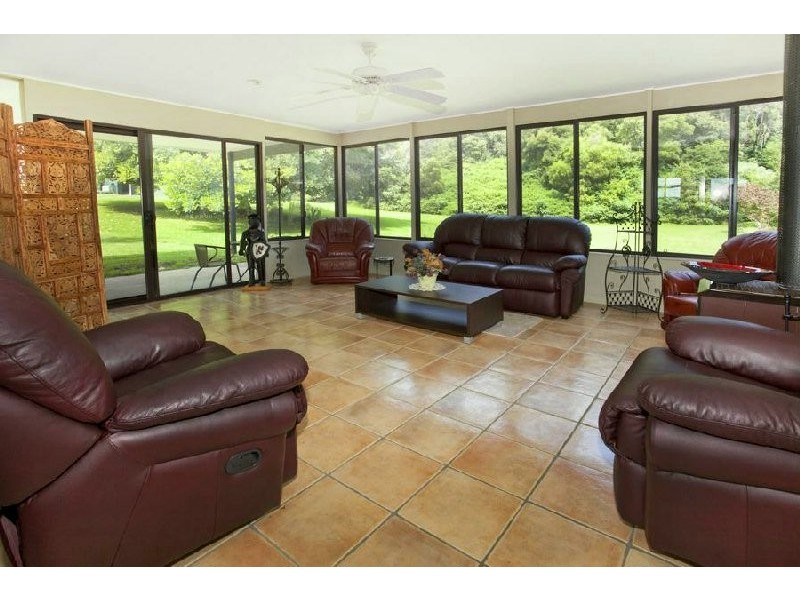 Calderwood NSW 2527