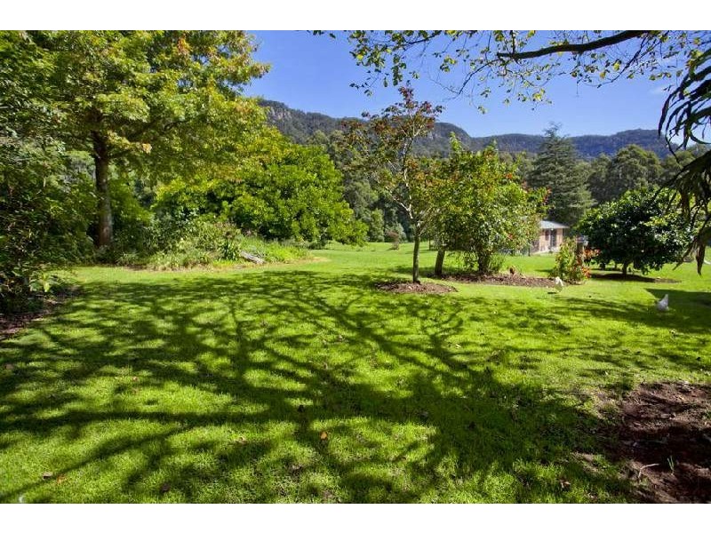Calderwood NSW 2527