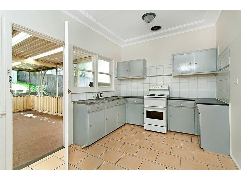 Lake Heights NSW 2502