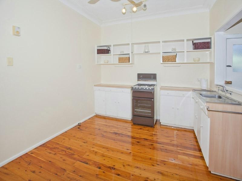 Barrack Heights NSW 2528