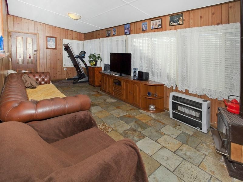 Lake Heights NSW 2502