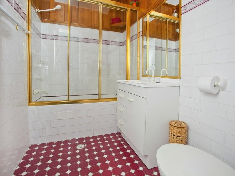 Lake Heights NSW 2502