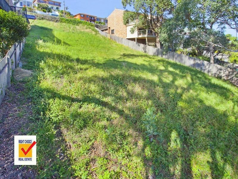 Lake Heights NSW 2502