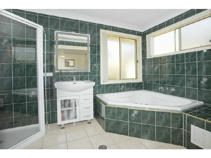 Oak Flats NSW 2529
