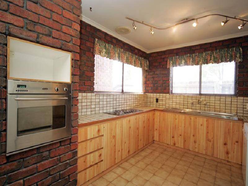 19 WICKS ROAD, Highbury SA 5089