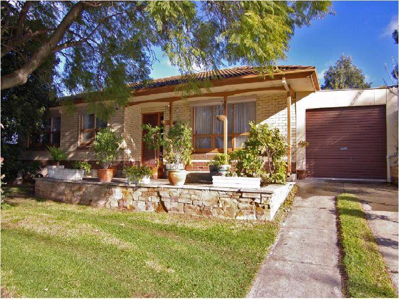 44 FLOCKHART AVENUE, Valley View SA 5093