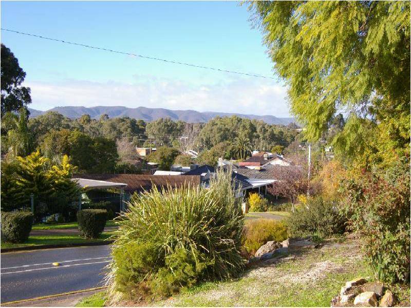 44 FLOCKHART AVENUE, Valley View SA 5093