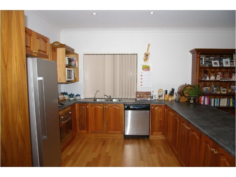 4 BLOOMSBURY LANE, Golden Grove SA 5125