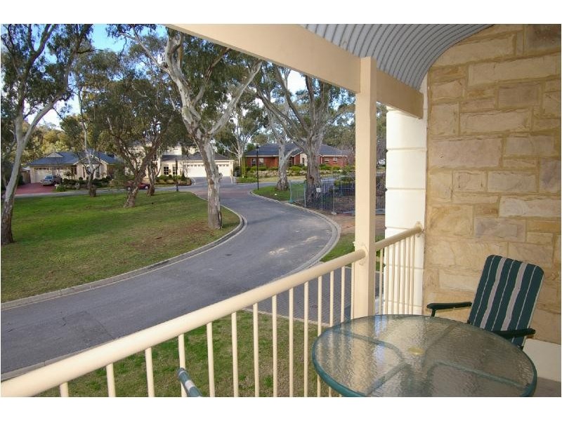 4 BLOOMSBURY LANE, Golden Grove SA 5125