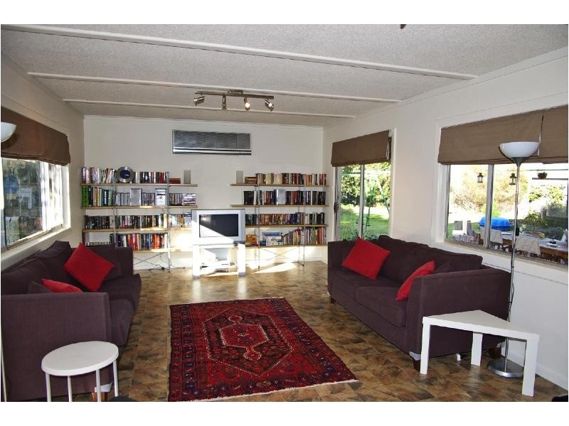 22 MORRIS DRIVE, Valley View SA 5093