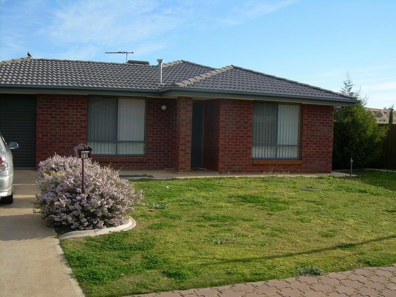 32 ALBERTA DRIVE, Burton SA 5110