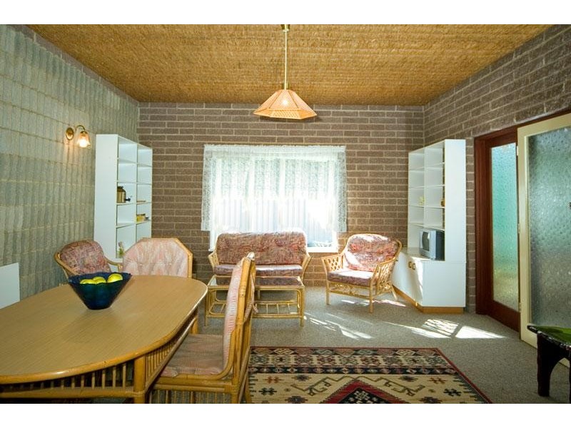 7 SCHOOL DRIVE, Banksia Park SA 5091