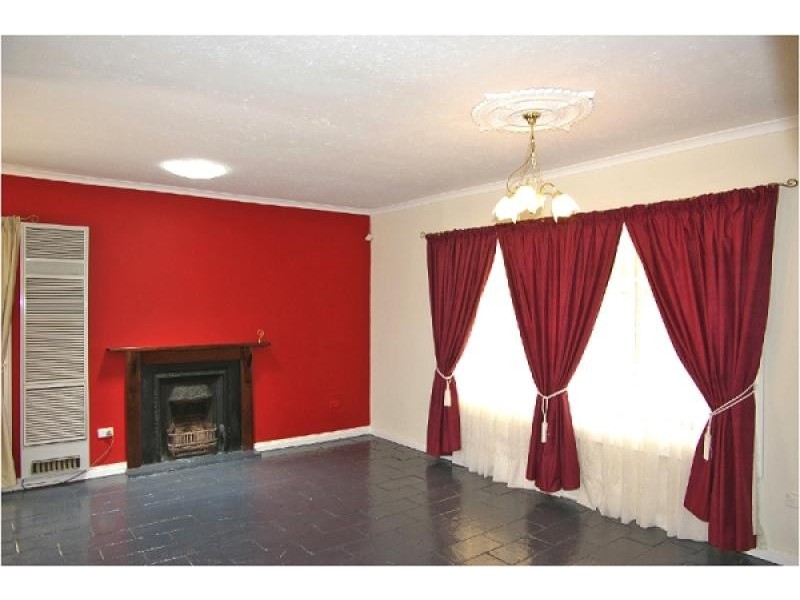 5 DAWN COURT, Ridgehaven SA 5097