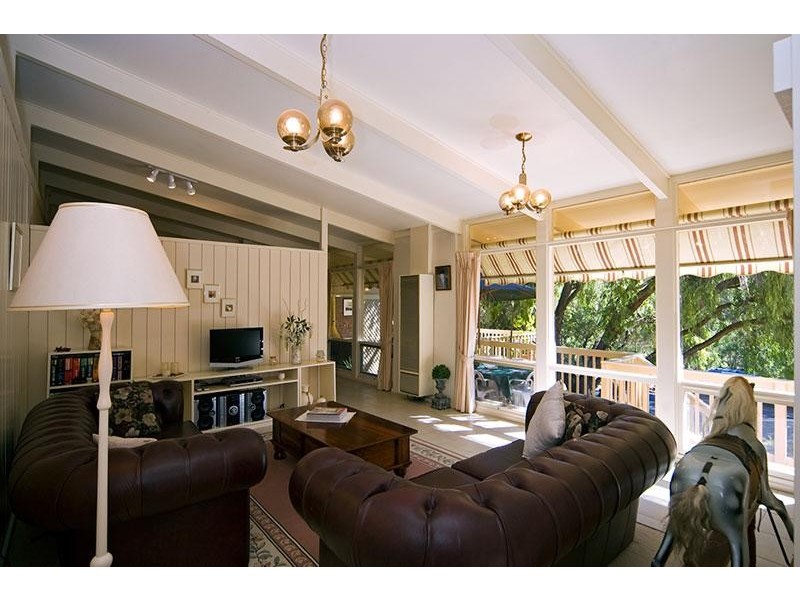 52 DOWN DRIVE, Valley View SA 5093