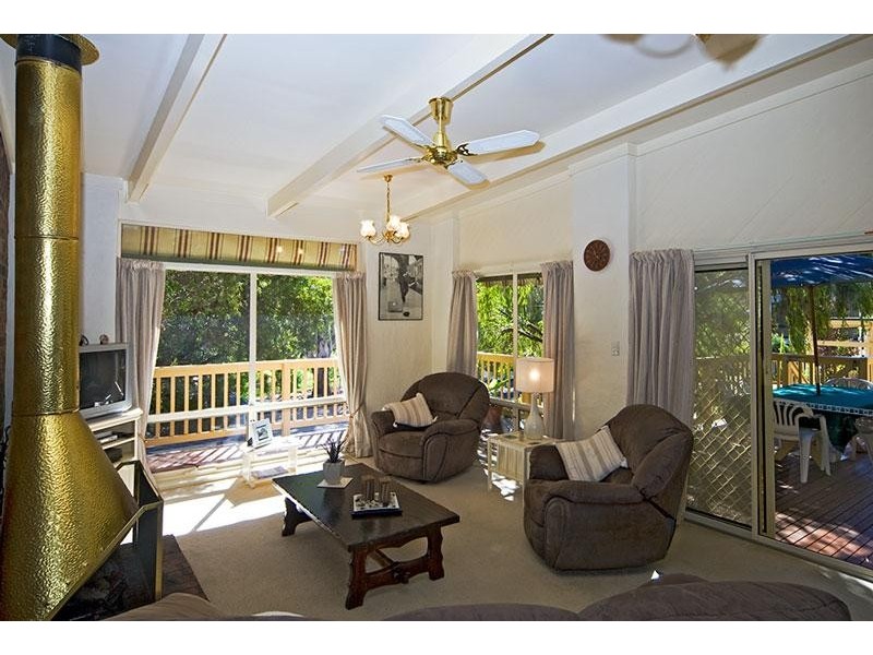 52 DOWN DRIVE, Valley View SA 5093