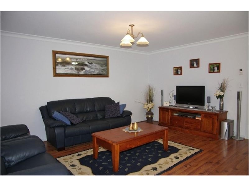 32B WARREN ROAD, Para Hills West SA 5096