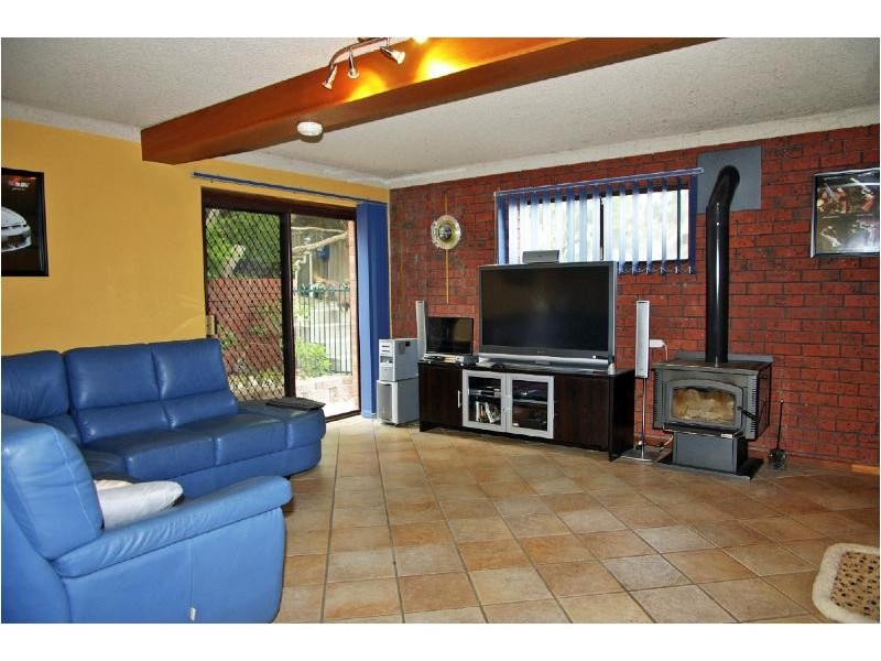 15 Deering Crescent, Banksia Park SA 5091