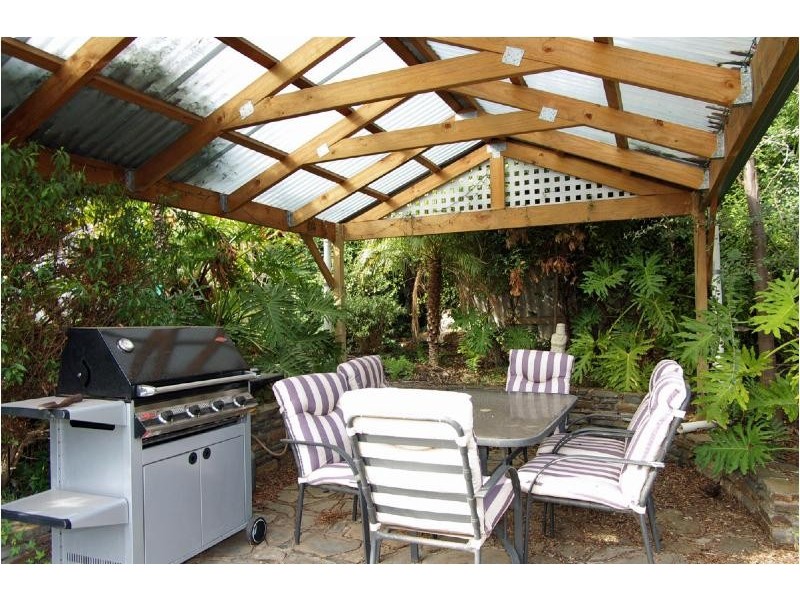 15 Deering Crescent, Banksia Park SA 5091