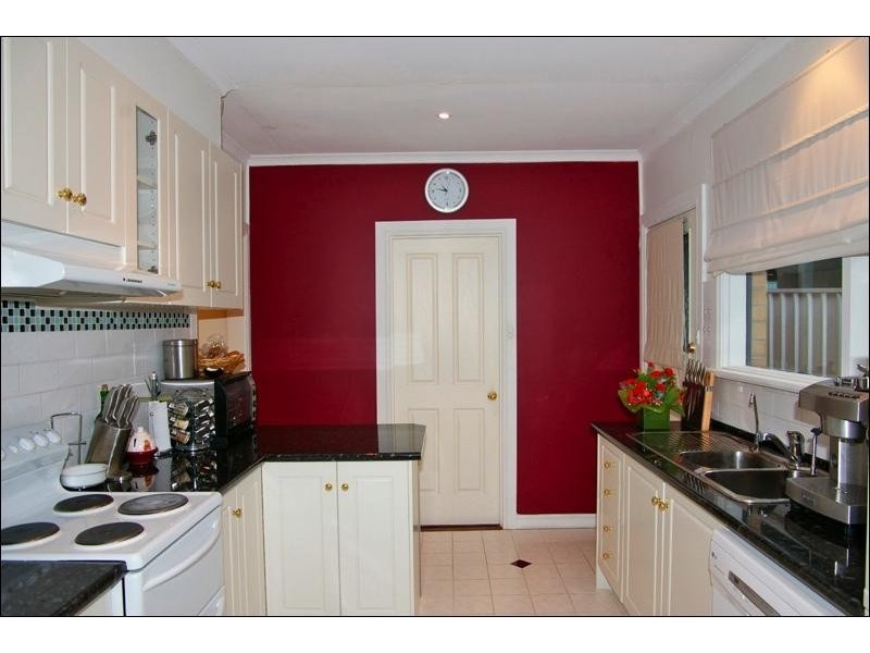 13 GLOUCESTER AVENUE, Redwood Park SA 5097