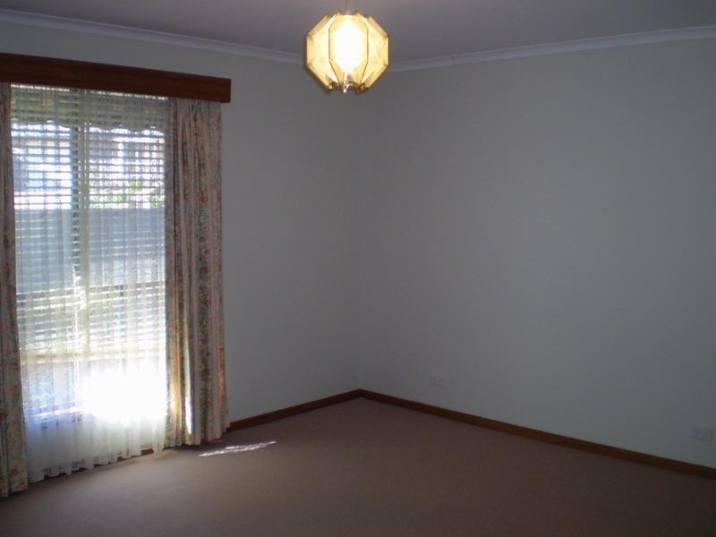 60 Cronulla Drive, Redwood Park SA 5097