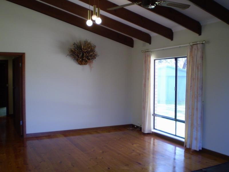 30 SELANGOR AVENUE, Fairview Park SA 5126