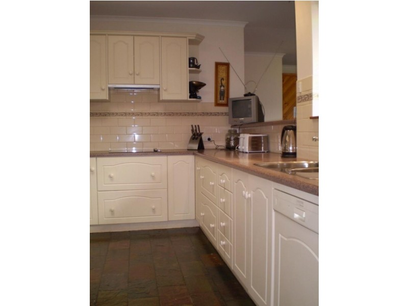 5 Bowhey Court, Redwood Park SA 5097