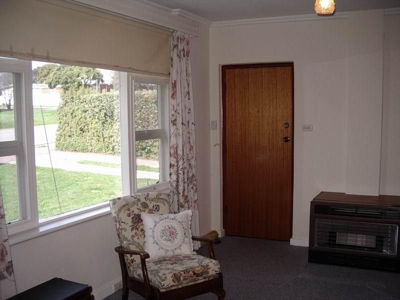 10 LORAL STREET, Modbury SA 5092