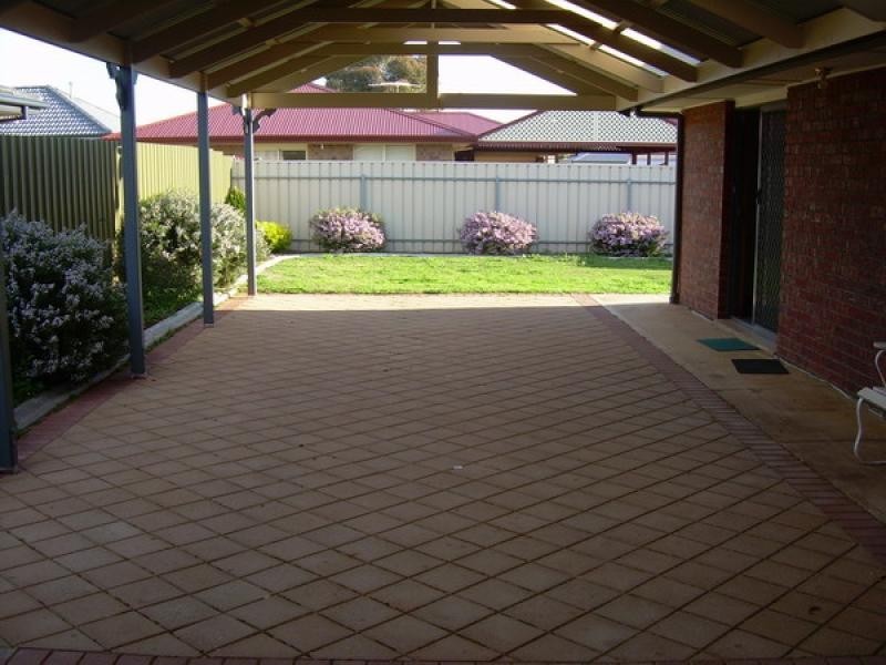 32 ALBERTA DRIVE, Burton SA 5110