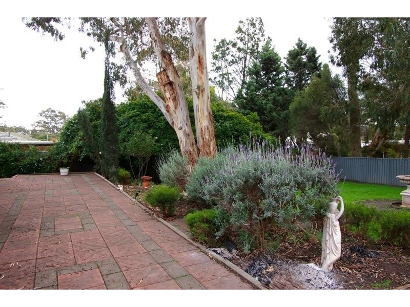 18 Sherwood Drive, Redwood Park SA 5097