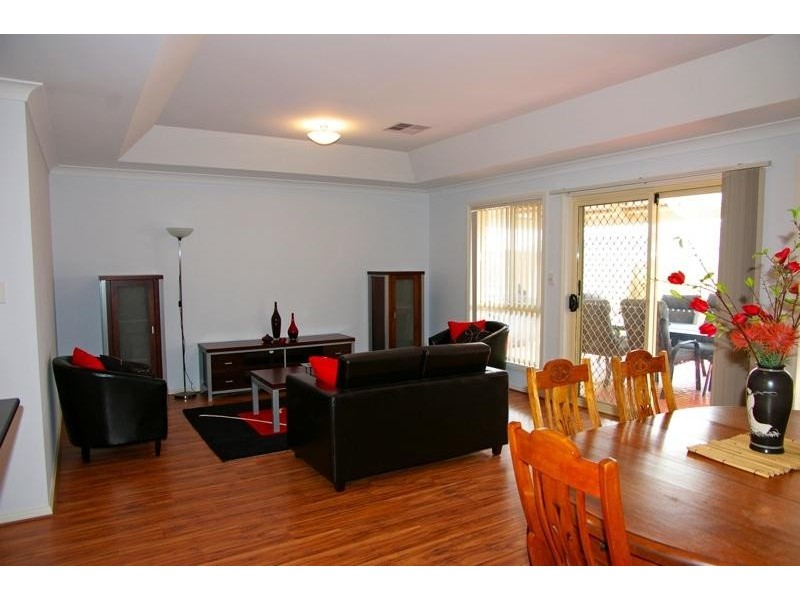 18 McKinlay Crescent, Gilles Plains SA 5086