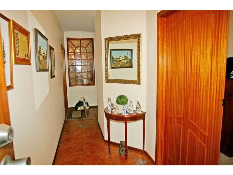 9 Laburnum Drive, Greenwith SA 5125