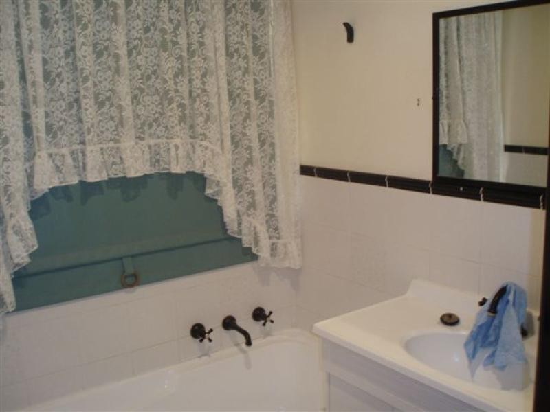 2 Valiant Court, Salisbury Heights SA 5109