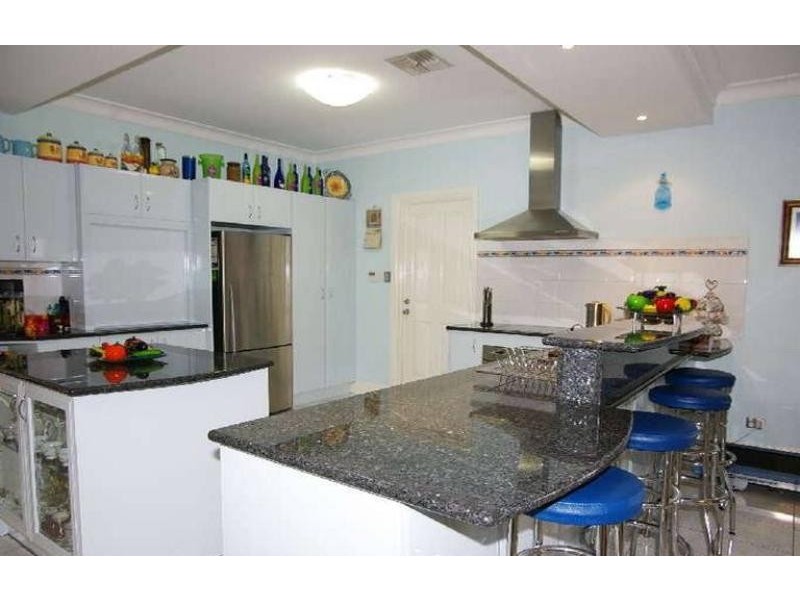 11 Nugent Place, Golden Grove SA 5125