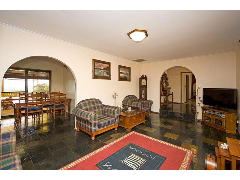 22 Annesley Close, Salisbury Heights SA 5109