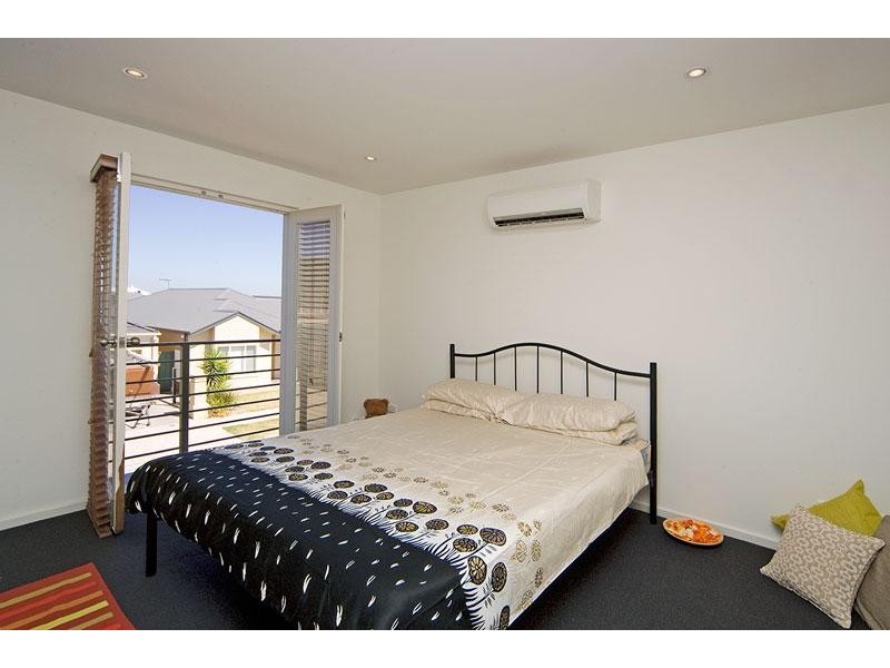 9 Fraser Lane, Mawson Lakes SA 5095