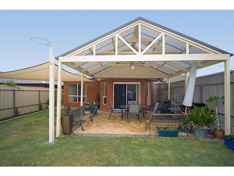 40 Leeds Avenue, Hope Valley SA 5090