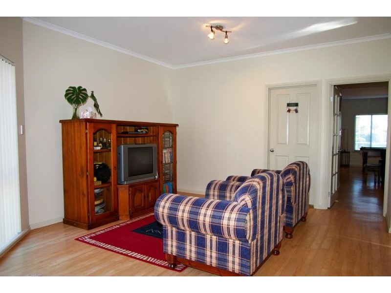 4 Coopers Crescent, Mawson Lakes SA 5095