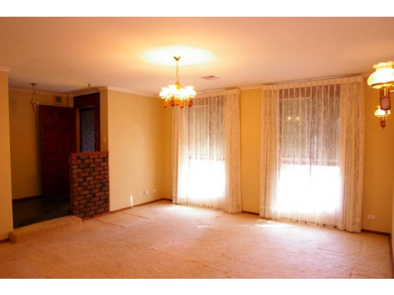 5 Baudin Avenue, Fairview Park SA 5126