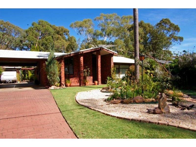 13 Nunyah Drive, Banksia Park SA 5091