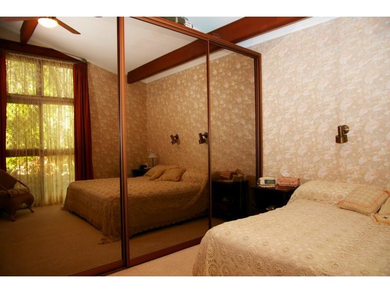 13 Nunyah Drive, Banksia Park SA 5091