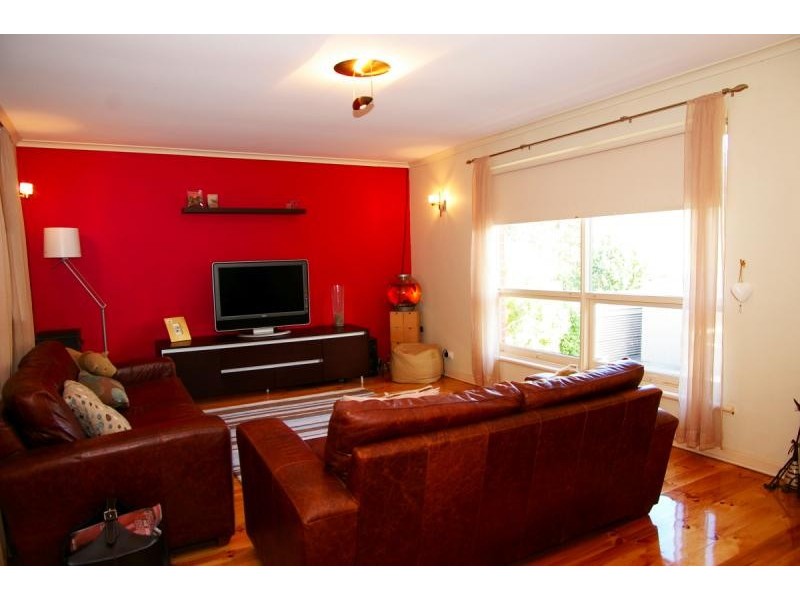 10 Allchurch Avenue, Redwood Park SA 5097