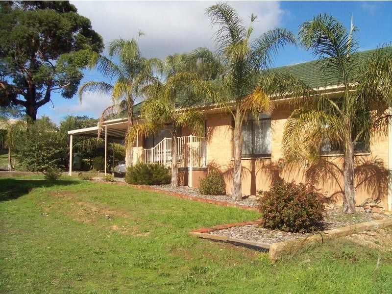 14 Bayvue Crescent, Ridgehaven SA 5097