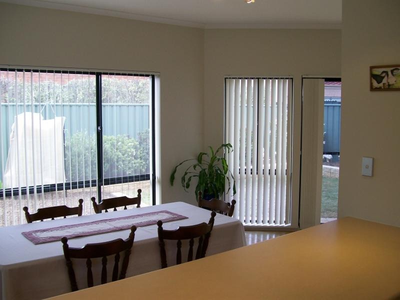 4 Coopers Crescent, Mawson Lakes SA 5095