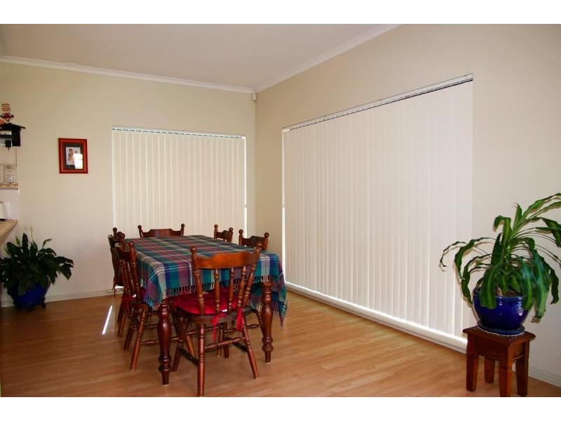 4 Coopers Crescent, Mawson Lakes SA 5095